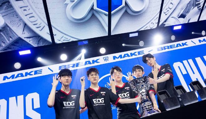 莱万多夫斯 莱万多夫斯